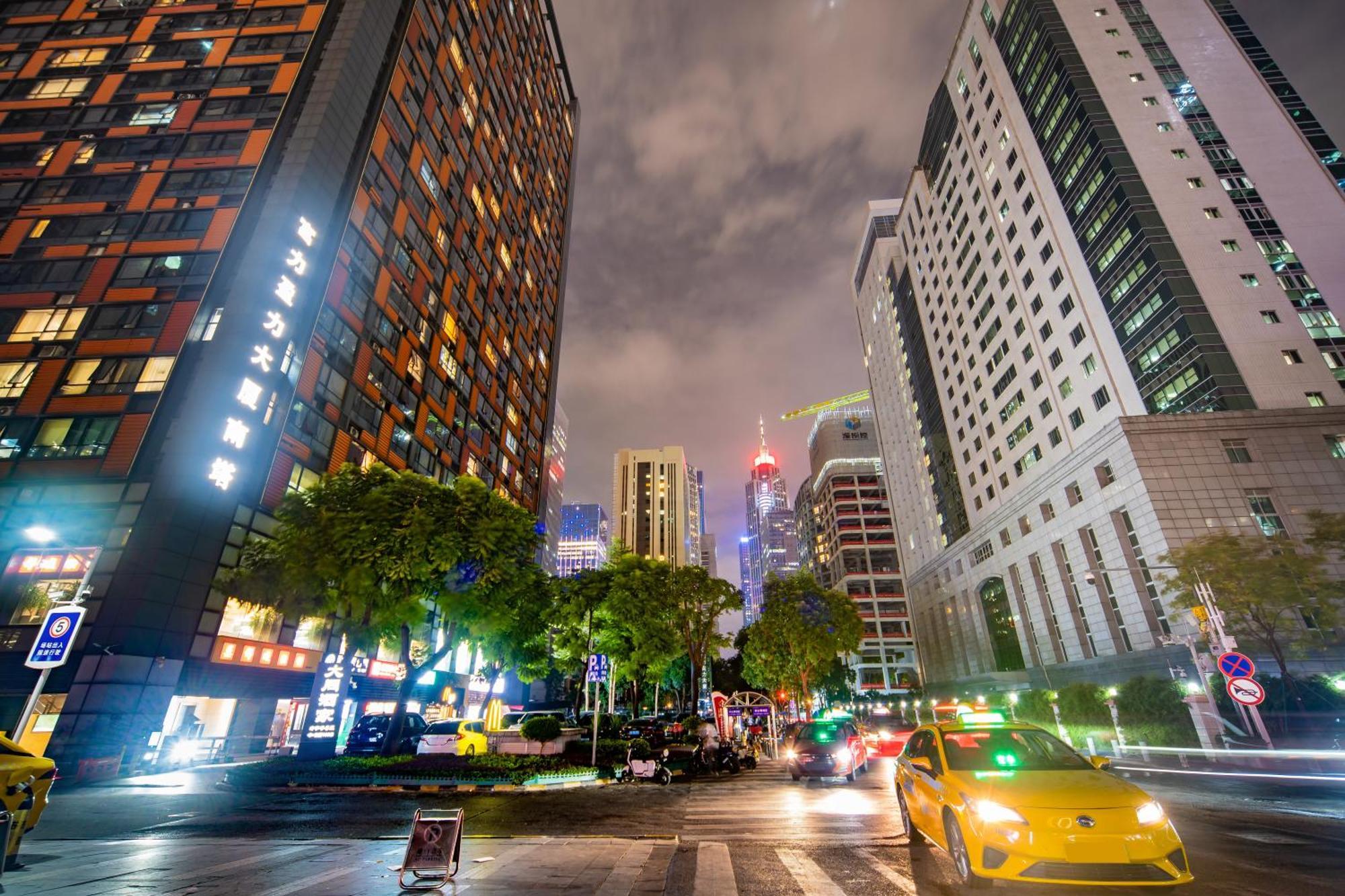 Lavande International Aparthotel Us Consulate General Guangzhou Zhujiang New Town Metro Branch - Free Shuttle Bus To Canton Fair Complex During Canton Fair Period & Free Vpn Internet Access Екстериор снимка